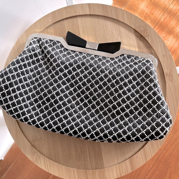 Diana Ferrari Handbags - Vintage Style Clutch/ or Shoulder Bag